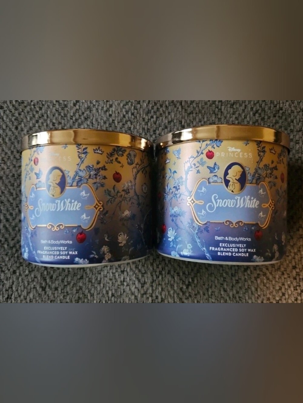 2 NEW Snow White DISNEY Princess 3-Wick Candle 14.5 oz Bath & Body Works